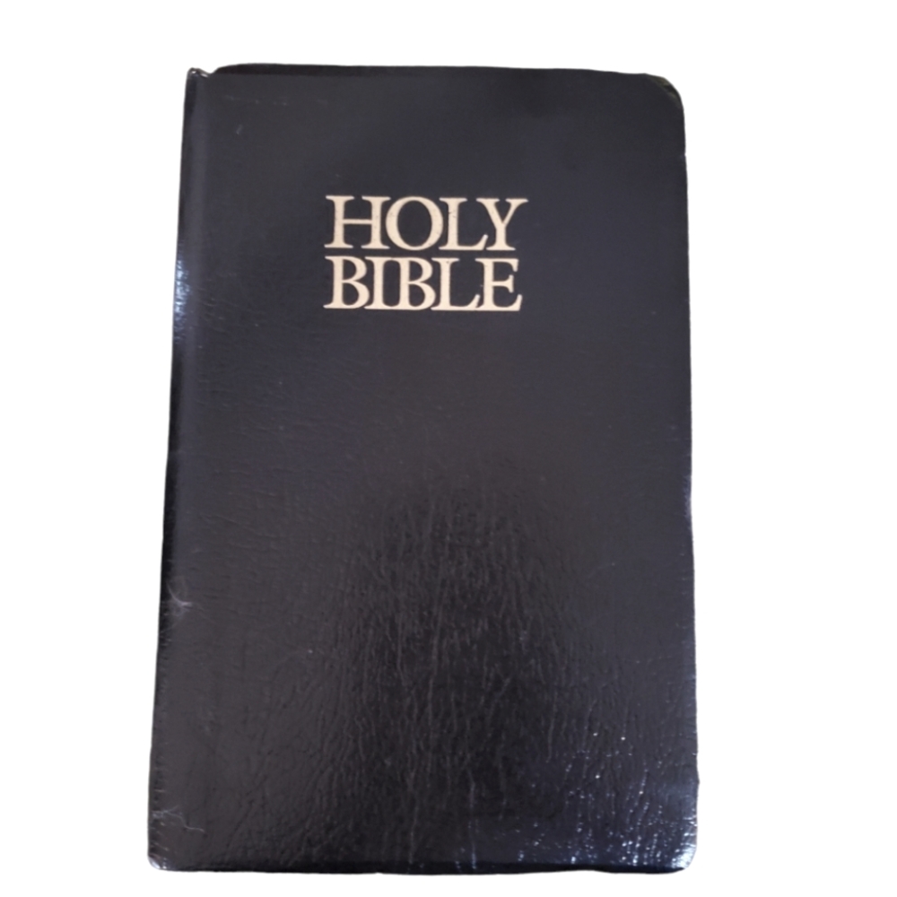 New International Bible Red Letter Edition Soft Black Cover